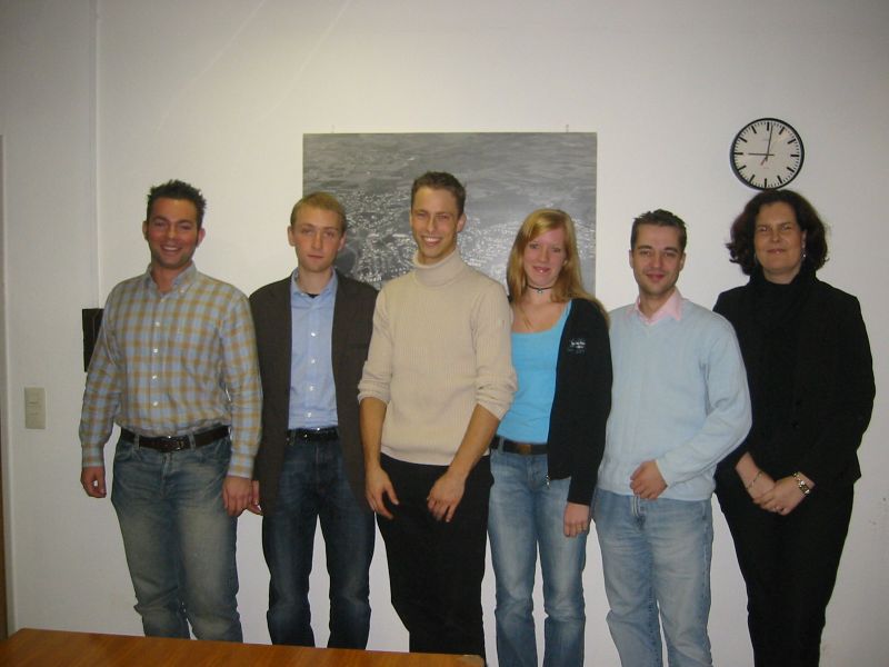 JU-Vorstand 2006-2007 und JU-Kreisvorsitzender Patrice Gbel (2. von rechts)