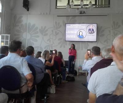 CDU Erlensee bei Lesung von Dr. Norbert Rttgen am 01.09.2022 im Brockenhaus in Hanau (in der Mitte: Dr. Katja Leikert)