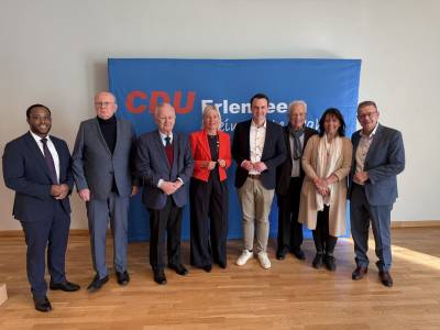 Neujahrsempfang am 12.01.2025 (von links: John Ennin, Horst Pabst, Werner Cwielong, Prof. Dr. Kristina Sinemus, Pascal Reddig, Aloys Lenz, Birgit Behr, Stefan Erb)