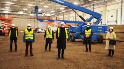 CDU Erlensee besichtigt Lidl-Grobaustelle am 01.02.2021 (Die CDU-Delegation mit Erster Stadtrtin Birgit Behr, den Stadtrten Werner Cwielong und Michael Knieps, dem Fraktionsvorsitzenden Horst Pabst sowie Stephan Zimmermann, Geschftsfhrer der Lidl-Regionalgesellschaft Alzenau, und Lidl-Projektleiter Kasra Mir Monsef)
