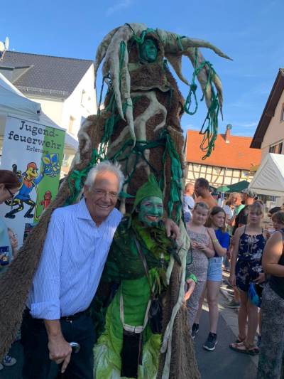 Aloys Lenz, ehemaliges Mitglied des Hessischen Landtags am 16.07.2022 auf dem Diebacher Hof- und Gassenfest in Erlensee - Aloys Lenz, ehemaliges Mitglied des Hessischen Landtags am 16.07.2022 auf dem Diebacher Hof- und Gassenfest in Erlensee