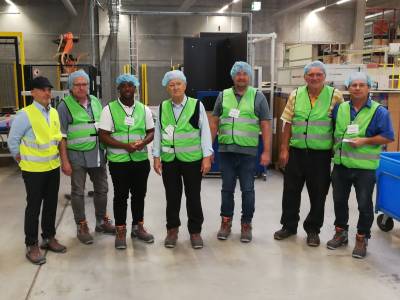 CDU Erlensee zu Besuch bei DS Smith am 00.00.2024 (von links: Sebastian Brasch, Werner Beier, John Ennin, Werner Cwielong, Michael Reising, Walter Stolper, Michael Brner)