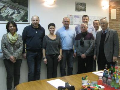 CDU Erlensee zu Besuch bei Steinhart & Rebholz am 12.02.2016 (von links: Birgit Behr, Anton Andabak, Hedda Stroh, Dragan Strbac, Rolf Schneider, Arnold Notzon, Sascha Schneider, Werner Cwielong)