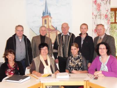 Klausurtagung 2012 (von links: Birgit Behr, Werner Beier, Carola Kruhl-Sovanyka, Horst Elverfeld, Herbert Zpf, Jil Behr, Max Schad, Werner Cwielong, Bianca Fleck)