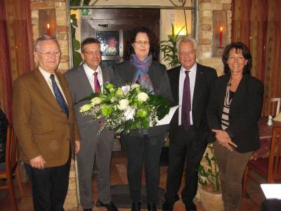 Bianca Fleck am 13.01.2014 mit dem Ehrenbrief des Landes Hessen geehrt (von links: Werner Cwielong, Stefan Erb, Bianca Fleck, Aloys Lenz, Birgit Behr)