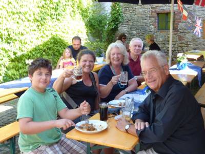 unsere Gste mit Aloys Lenz (links)