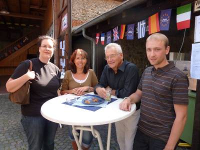 von links: Bianca Nimbler, Birgit Behr, Aloys Lenz und Max Schad