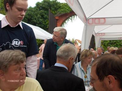 Roland Koch beim Schwarzbierfest 2007