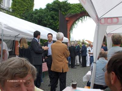 Roland Koch beim Schwarzbierfest 2007