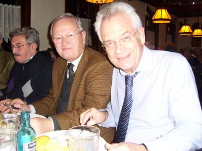 Politischer Aschermittwoch mit Heringsessen am 22.02.2012 (von links: Johannes Gehri, Werner Cwielong, Landtagsabgeordneter Aloys Lenz)