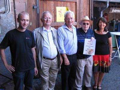 Schwarzbierfest am 11. und 12.08.2012 (von links: Max Schad, Werner Cwielong, Aloys Lenz MdL, Gnther Drr, Birgit Behr)