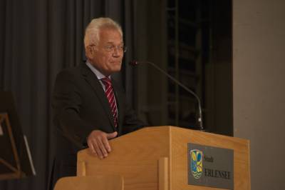 Landespolizeiorchester Hessen beim Konzert in der Erlenhalle am 29.08.2014 mit Ernennung von Aloys Lenz zum Ehrenbrger der Stadt Erlensee