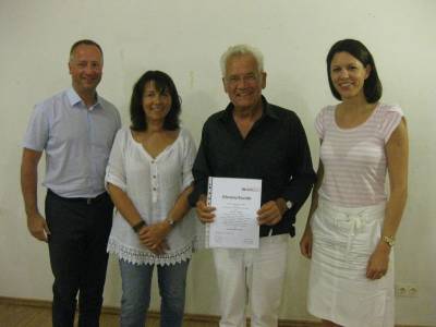 Mitgliederversammlung am 26.08.2016 (von links): Landtagsabgeordneter Heiko Kasseckert, Parteivorsitzende der CDU Erlensee und Erste Stadtrtin Birgit Behr, Ehrenmitglied Aloys Lenz und Bundestagsabgeordnete Dr. Katja Leikert